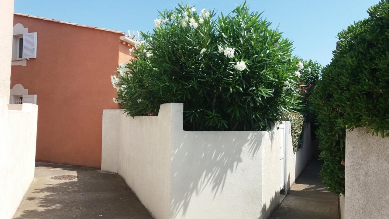 Les Amandines Villa Agde Eksteriør billede