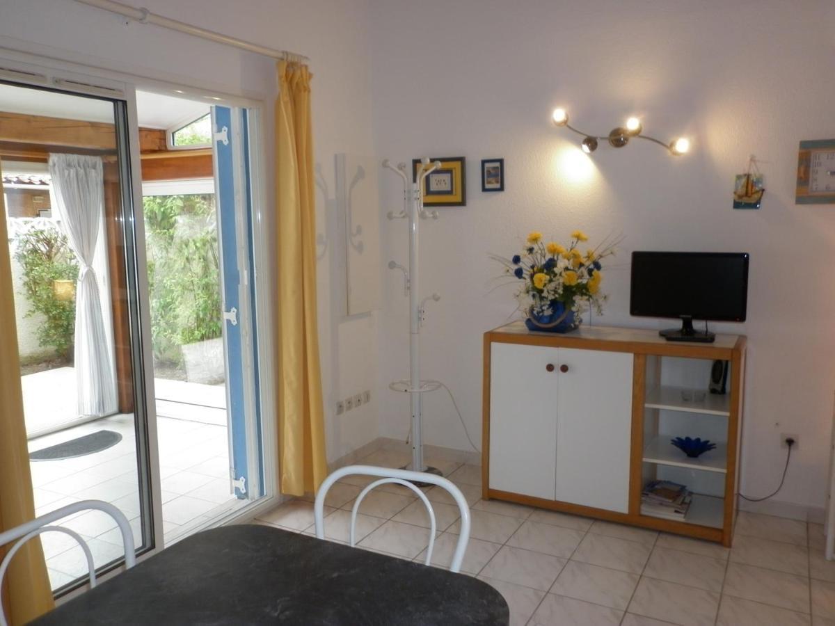 Les Amandines Villa Agde Eksteriør billede