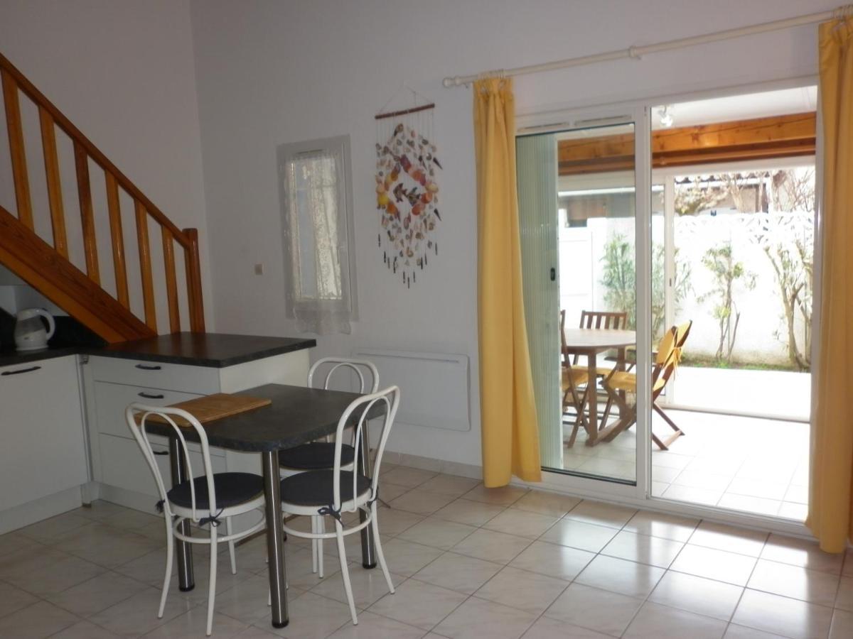 Les Amandines Villa Agde Eksteriør billede